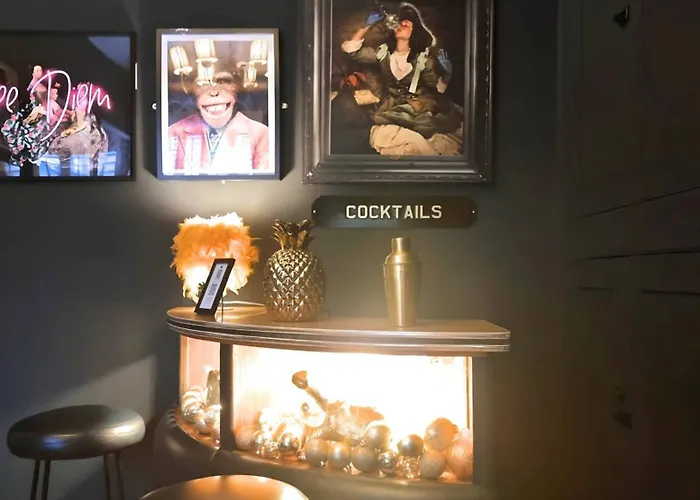 42 Is The Answer- Stunning York Townhouse Appearing On Tv Holiday Home Show