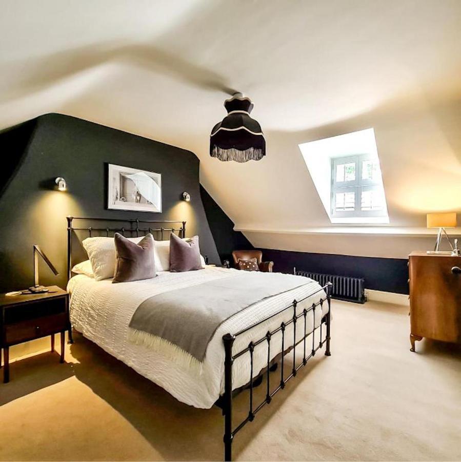 Holiday home 42 Is The Answer- Stunning Townhouse Appearing On Tv Show *