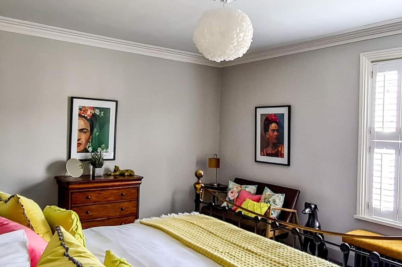42 Is The Answer- Stunning Townhouse Appearing On Tv Show Holiday home York