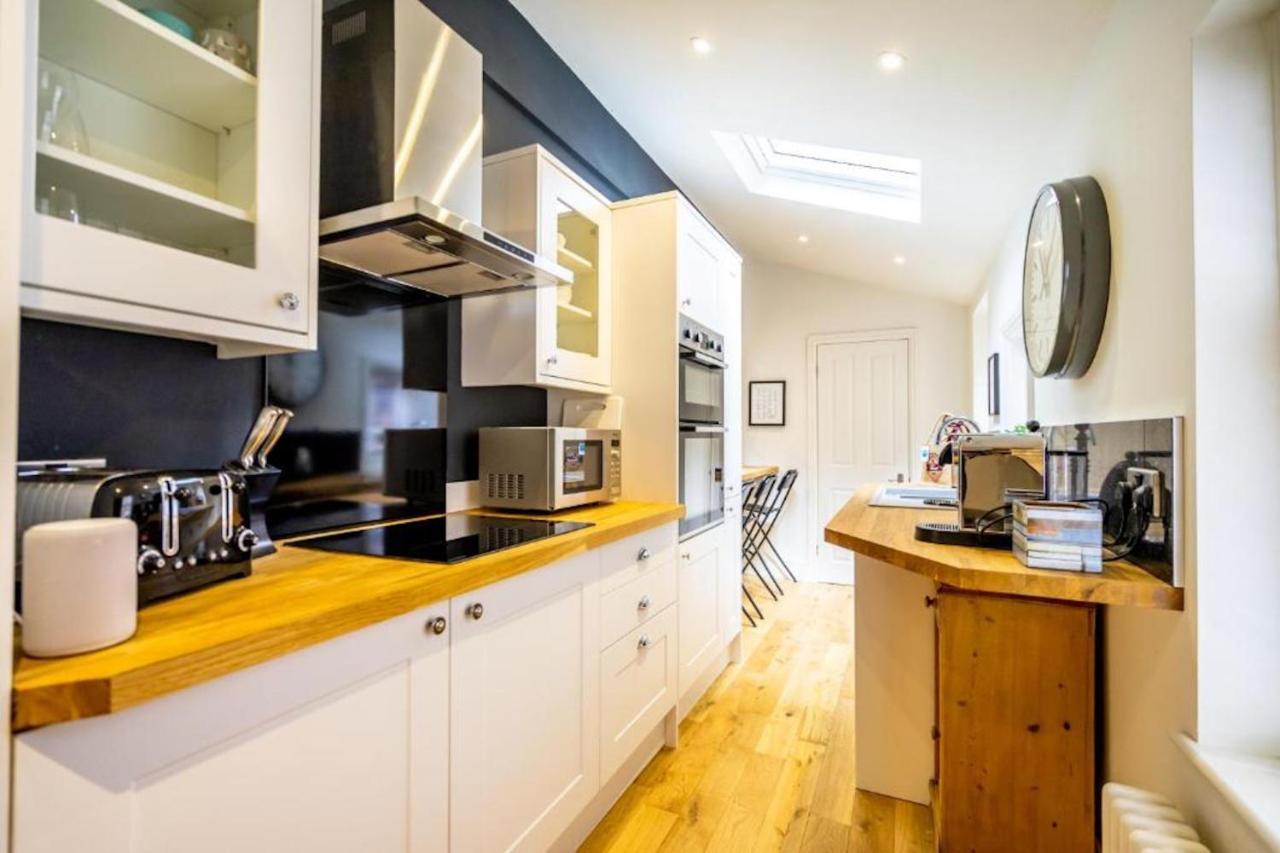 Holiday home 42 Is The Answer- Stunning Townhouse Appearing On Tv Show