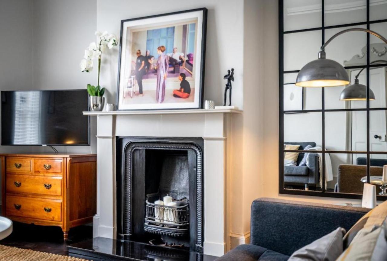 Holiday home 42 Is The Answer- Stunning Townhouse Appearing On Tv Show *